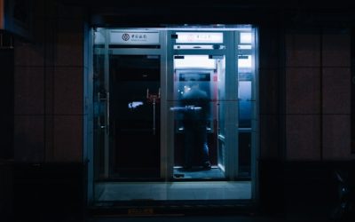 Reparación de puertas automáticas en Huelva: Soluciones rápidas y profesionales con Automatismos Huelva